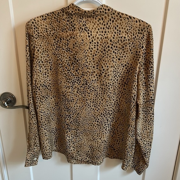 Talbots Leopard Print Blouse, size 10P - Picture 9 of 10